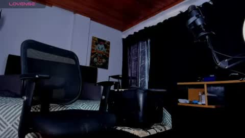 GIOMAR REYES online show from 07.23.26