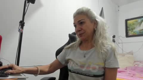 Snapshot of giorgia_xue55 chatting on 07.20.26 Mary online show from 07.20.26