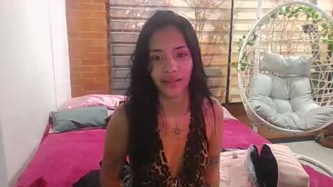 giovanna_oliveria online show from 12.14.25