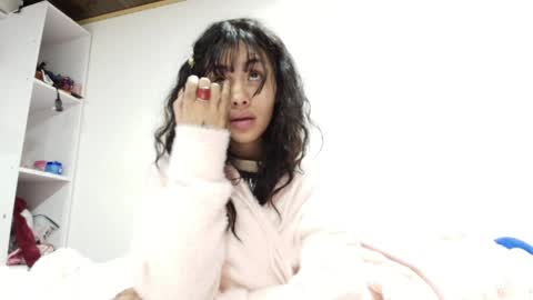 giovanna_oliveria online show from 04.17.26