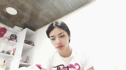 giovanna_oliveria online show from 04.27.26