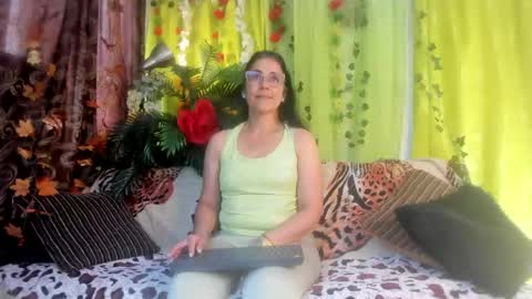 Girasol Walton online show from 05.31.26