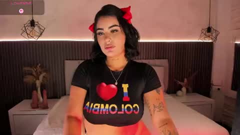 GIRL GRAY online show from 06.17.26