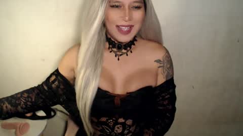 Snapshot of girl_seductionxoxo chatting on 07.19.26 Nica online show from 07.19.26