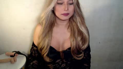Snapshot of girl_seductionxoxo chatting on 07.25.26 Nica online show from 07.25.26