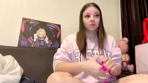 girl_shy07 online show from 03.11.26