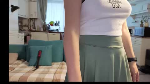 Girlfriend online show from 10.25.25