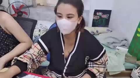 Snapshot of girlhanoi chatting on 10.03.25 girlhanoi online show from 10.03.25