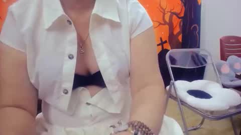 Snapshot of girlhanoi chatting on 11.04.25 girlhanoi online show from 11.04.25