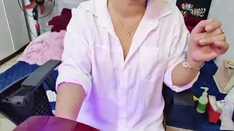 Snapshot of girlhanoi chatting on 11.14.25 girlhanoi online show from 11.14.25