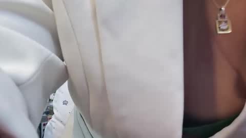 Snapshot of girlhanoi chatting on 12.02.25 girlhanoi online show from 12.02.25