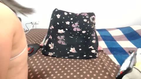 Snapshot of girlhornyxx chatting on 05.21.26 samanta online show from 05.21.26