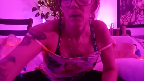 girls227445638252 online show from 05.17.26