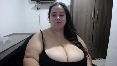 Snapshot of girlspleasure69x chatting on 02.14.25 Ela online show from 02.14.25