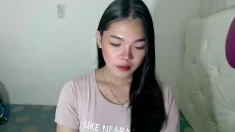 Snapshot of girlsweet_preciousxoxo chatting on 11.04.25 Precious online show from 11.04.25