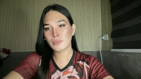 Snapshot of girlthatuneedrhainexxx chatting on 07.16.26 RHAINEEE online show from 07.16.26