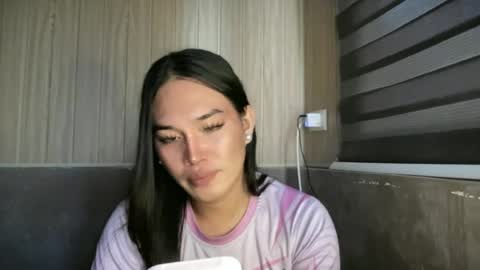 Snapshot of girlthatuneedrhainexxx chatting on 07.22.26 RHAINEEE online show from 07.22.26