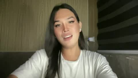 Snapshot of girlthatuneedrhainexxx chatting on 07.25.26 RHAINEEE online show from 07.25.26