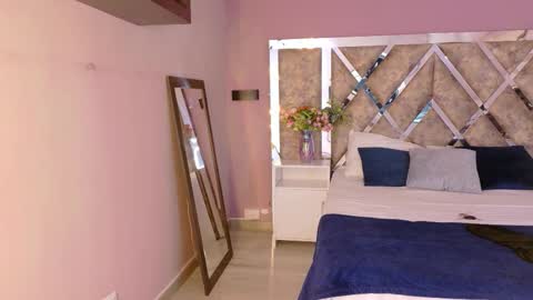     online show from 09.15.25