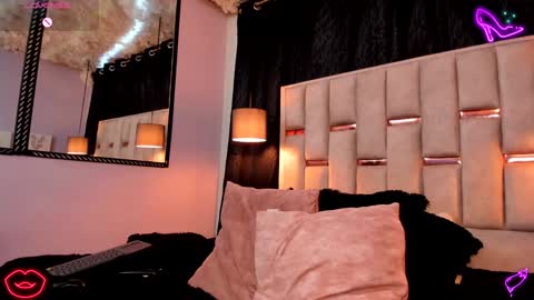  Kylie  online show from 02.07.25