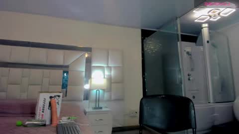 Snapshot of gisele_fox chatting on 03.05.25 Gisel online show from 03.05.25