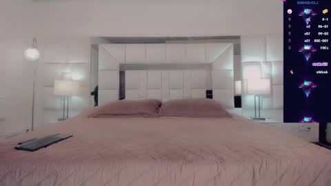 Snapshot of gisele_fox chatting on 03.09.25 Gisel online show from 03.09.25