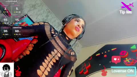 Snapshot of gisele_fox chatting on 09.10.25 Gisel online show from 09.10.25