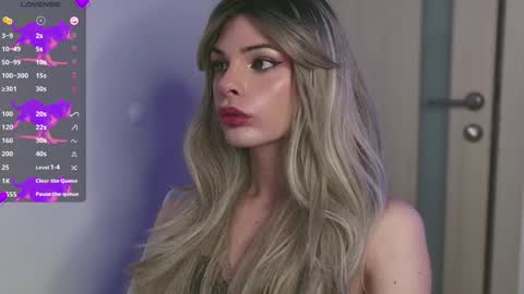 Snapshot of giselleparton chatting on 01.06.25 Giselle online show from 01.06.25