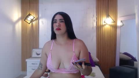 Snapshot of giselslut chatting on 05.26.26 giselslut online show from 05.26.26