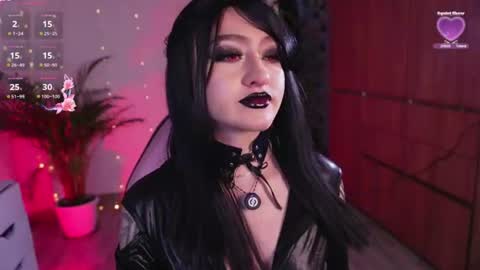 Snapshot of giselx_xx chatting on 06.25.26 GISEL online show from 06.25.26