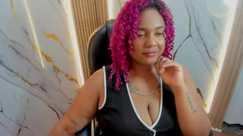 Snapshot of gisselle_hh chatting on 05.25.26 Gisselle online show from 05.25.26