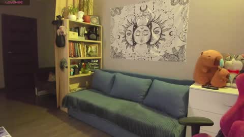 AlexaMillis online show from 02.09.25