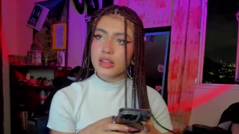 Giulietta online show from 12.14.24