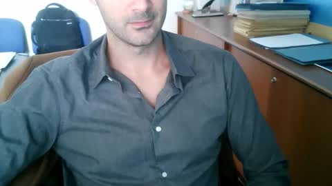 giuseppevai1 online show from 10.30.25