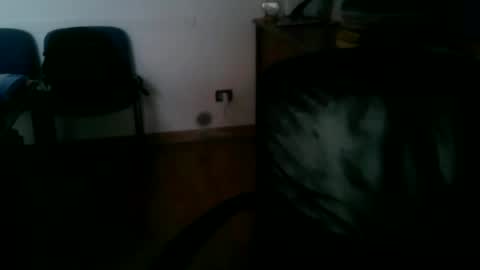 giuseppevai1 online show from 11.18.25