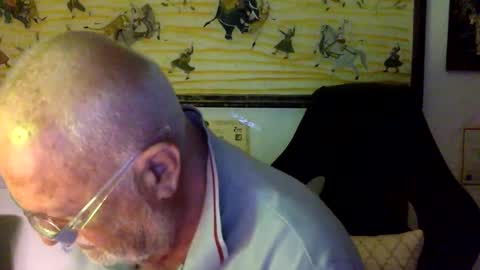 giutomma930394 online show from 05.26.26