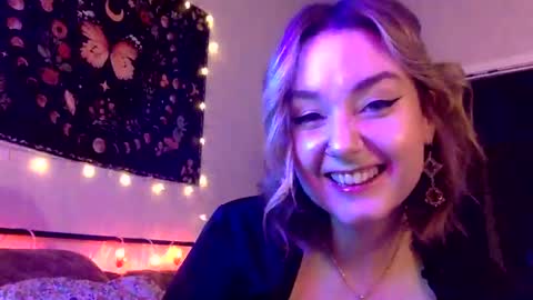 givemesweetdreams online show from 12.13.24