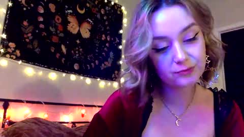 givemesweetdreams online show from 02.19.25