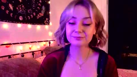 givemesweetdreams online show from 10.27.25