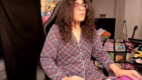 glaceon9 online show from 11.30.25