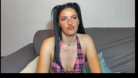 Snapshot of glamourouskassy chatting on 06.23.26 Casandra online show from 06.23.26
