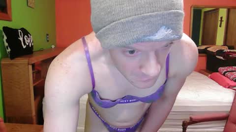 glam trans goddess online show from 12.18.25