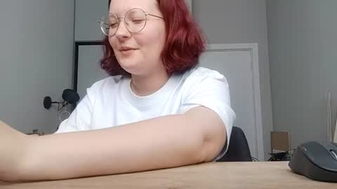 Elly online show from 07.04.26
