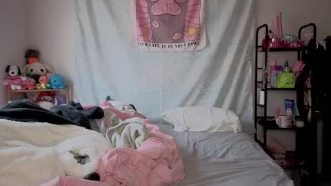 Glitch online show from 01.08.26