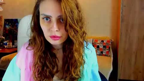 Gloria Wood online show from 06.11.26