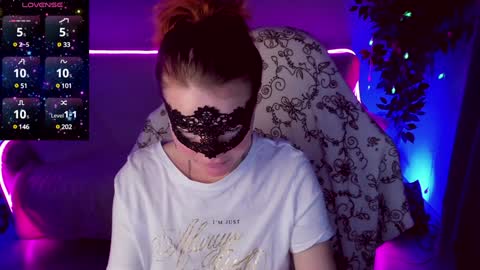 Snapshot of gloriagrays chatting on 01.19.25 gloriagrays online show from 01.19.25