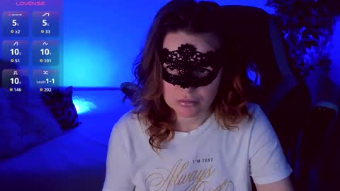 Snapshot of gloriagrays chatting on 10.28.25 gloriagrays online show from 10.28.25