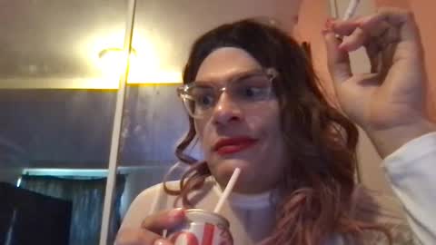 Snapshot of glow92 chatting on 09.21.25 Glow Goddess online show from 09.21.25