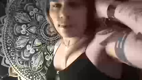 Snapshot of glow92 chatting on 10.10.25 Glow Goddess online show from 10.10.25