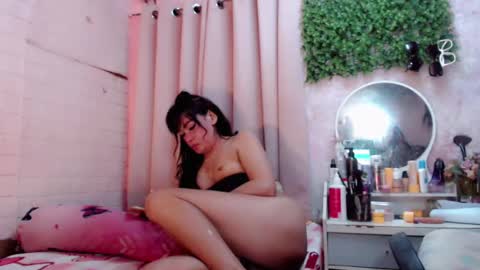 Snapshot of glumcockhot chatting on 03.03.25 jenn online show from 03.03.25